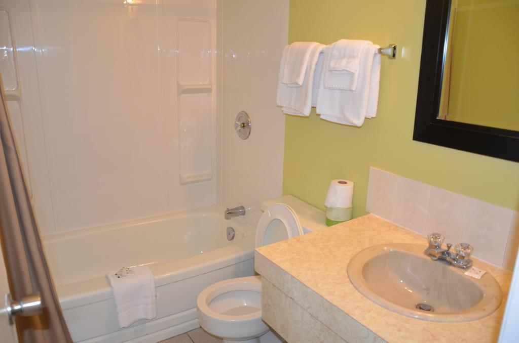 Coachman Inn Regina Luaran gambar