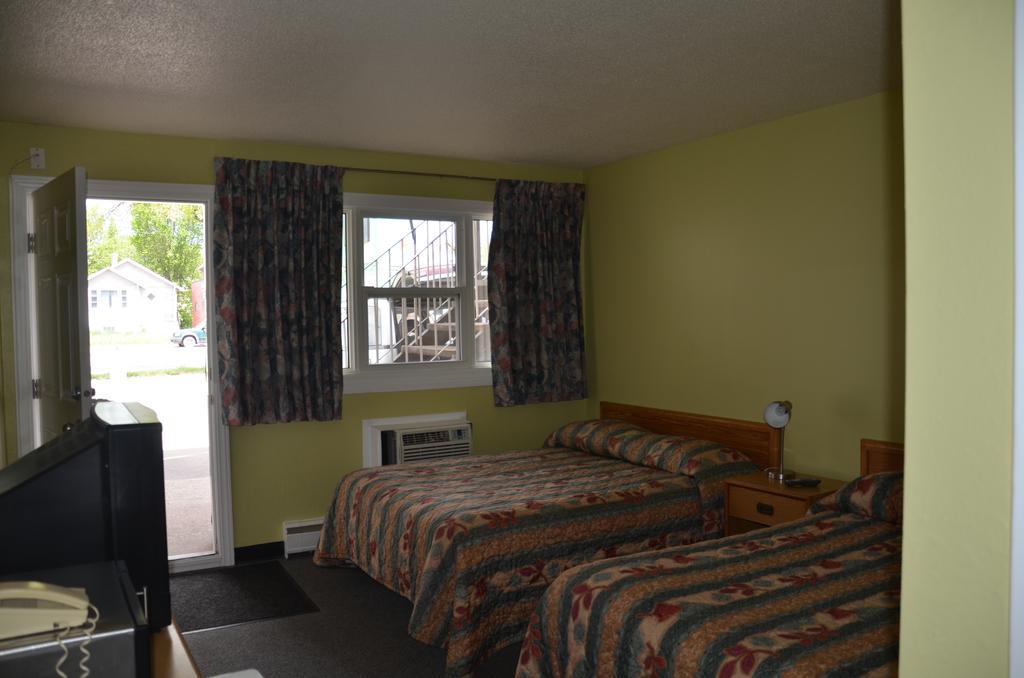 Coachman Inn Regina Luaran gambar